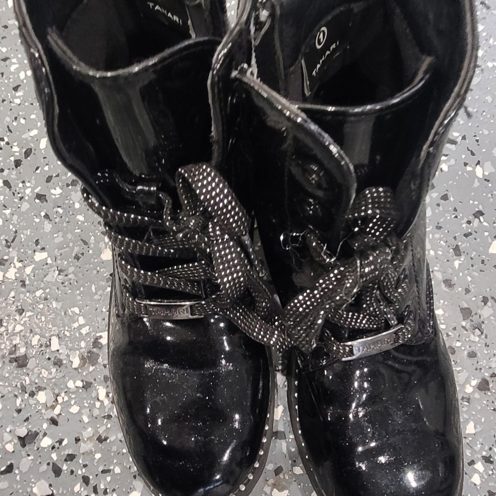 Boots - Picture 3 of 7